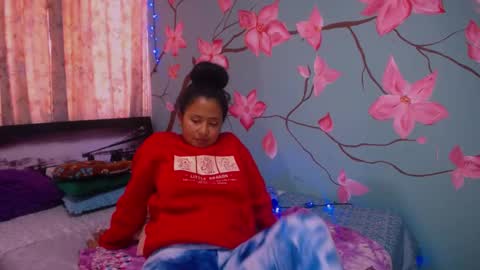 Snapshot of maite_loves chatting on January 15, 5:37 pm Maite online show from January 15, 5:37 pm