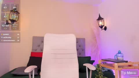 maite_smith69 online show from April 15, 3:26 pm