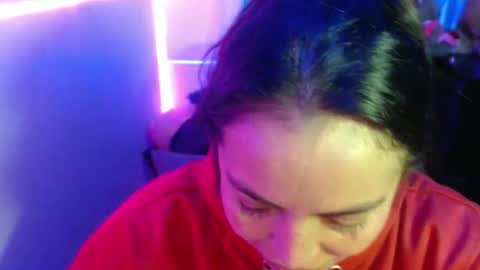 Snapshot of maitte_22 chatting on February 18, 1:21 am Hello friends Im on another account online show from February 18, 1:21 am