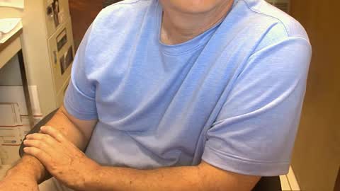 majormike34 online show from October 10, 3:40 pm