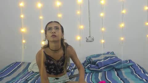 Shawna  Tom online show from February 22, 3:43 am