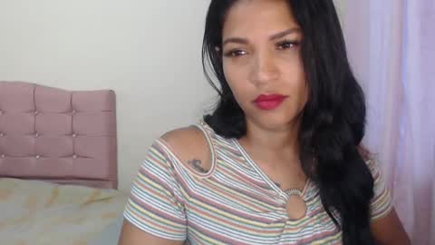 MAKENNAA online show from April 8, 11:02 am