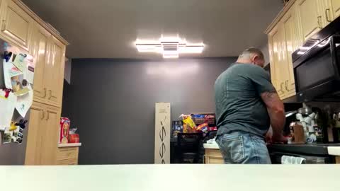 makeyousquirt1969 online show from February 2, 6:10 am