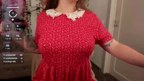 Snapshot of makima_lee chatting on October 5, 1:41 pm Makima online show from October 5, 1:41 pm