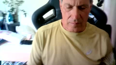 makis8989 online show from September 18, 8:18 am