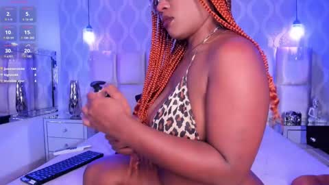 malaaiikaa online show from March 7, 8:33 pm