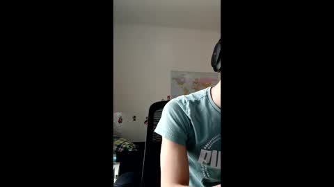 male20y online show from May 10, 1:17 pm
