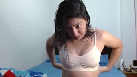 maleiwaa online show from April 23, 12:24 pm