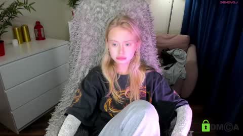 Malena online show from February 22, 10:18 am