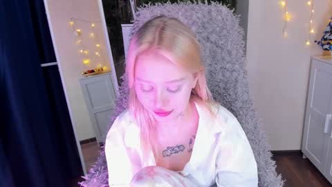 Malena online show from December 28, 10:25 am