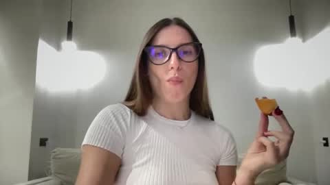 Snapshot of malina568708 chatting on February 2, 6:10 pm malina568708 online show from February 2, 6:10 pm