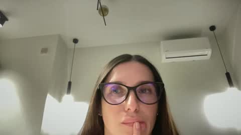 Snapshot of malina568708 chatting on January 7, 4:48 pm malina568708 online show from January 7, 4:48 pm