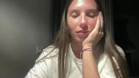 Snapshot of malina568708 chatting on October 15, 8:09 pm malina568708 online show from October 15, 8:09 pm