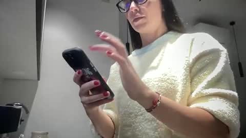 Snapshot of malina568708 chatting on October 19, 1:16 pm malina568708 online show from October 19, 1:16 pm