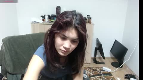 mallorymyers online show from November 17, 8:00 pm