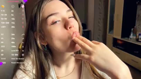 Jinny online show from March 8, 3:16 pm