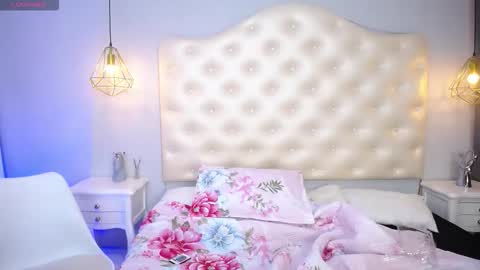 malory_rivers online show from January 8, 5:30 pm