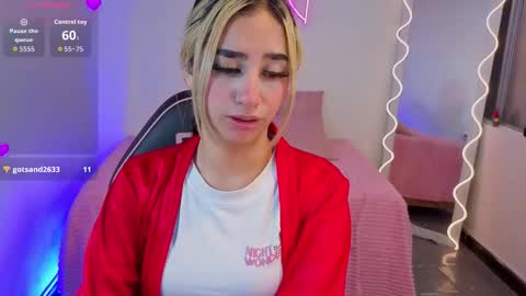 Snapshot of malory_tay chatting on October 3, 7:44 pm Malory online show from October 3, 7:44 pm