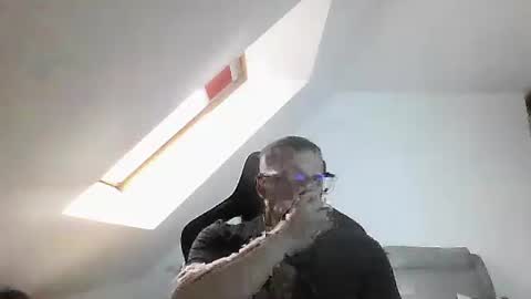 breton online show from February 15, 8:57 am