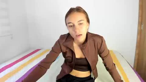 instagram  nueela   online show from March 13, 10:35 pm