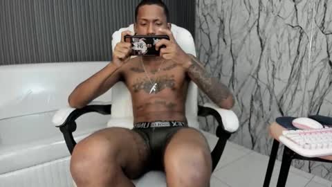 man_san11 online show from November 19, 6:39 pm