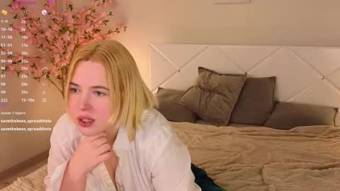 Snapshot of manic_pixie_ chatting on March 3, 6:56 pm manic_pixie_ online show from March 3, 6:56 pm