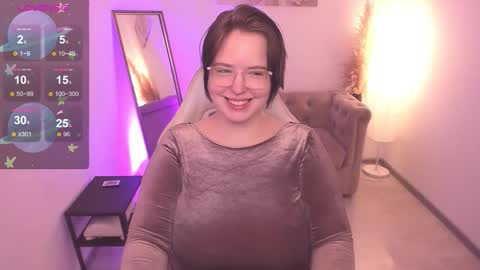 manic_pixie_ online show from March 14, 4:11 pm