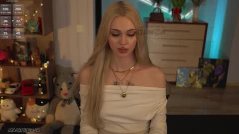 Amelie online show from March 12, 11:08 pm