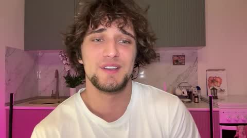 Snapshot of manolein chatting on October 16, 10:08 pm manolein online show from October 16, 10:08 pm