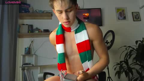 manucute 23  online show from December 21, 2:56 pm