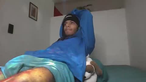 Manuel RL online show from December 3, 4:07 pm