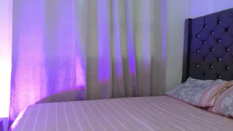 mara4sweet online show from November 17, 8:11 pm