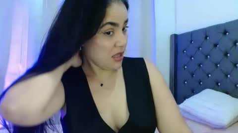 Snapshot of mara4sweet chatting on December 19, 11:35 pm mara4sweet online show from December 19, 11:35 pm