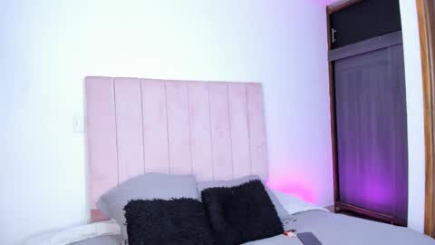 Snapshot of mara_sans chatting on January 20, 10:59 pm Mara online show from January 20, 10:59 pm