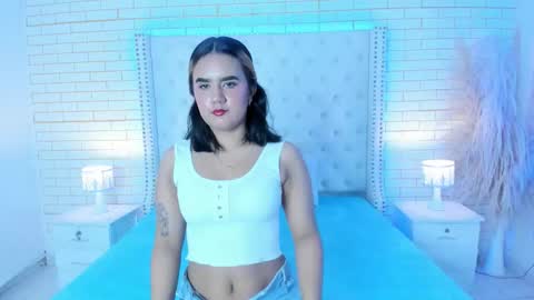 mara_winters_ online show from March 2, 12:23 pm