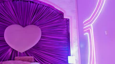 maralinette22 online show from November 5, 10:39 am