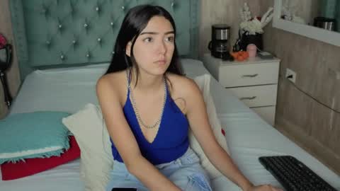 Marcela online show from April 7, 8:00 pm