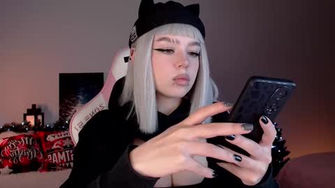 Lady Marceline online show from December 1, 2:59 pm