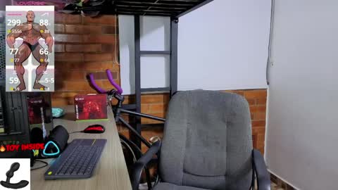 Marck  Independent model  online show from April 8, 4:48 am