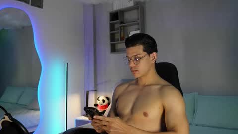 Marco Sullivan online show from February 24, 8:34 pm