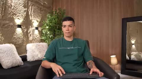 Snapshot of marcoyethan chatting on October 1, 4:11 am Marco and Ethan online show from October 1, 4:11 am