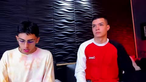 Snapshot of marcoyethan chatting on December 24, 7:39 am Marco and Ethan online show from December 24, 7:39 am