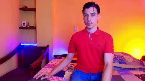 Snapshot of marcus_hanks chatting on October 4, 5:38 am Marcus Hanks online show from October 4, 5:38 am