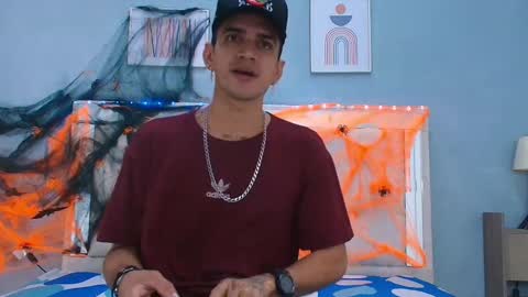 marcus hans online show from October 6, 11:50 am