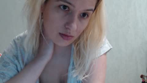 Snapshot of margo_shine chatting on January 14, 7:00 pm margo_shine online show from January 14, 7:00 pm