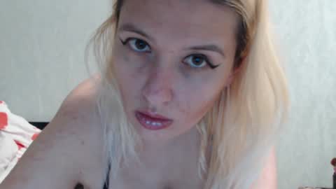 Snapshot of margo_shine chatting on January 13, 5:33 pm margo_shine online show from January 13, 5:33 pm