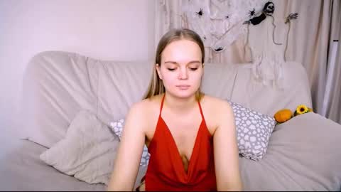 margoblonde online show from November 2, 3:50 am