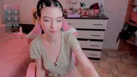 Snapshot of margopink chatting on October 19, 10:31 am Margot online show from October 19, 10:31 am
