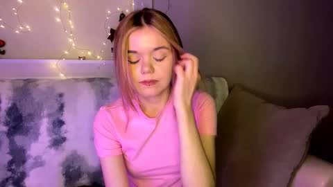 Lina online show from February 24, 9:40 pm