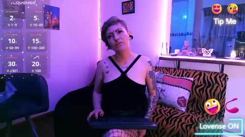 Snapshot of maria_fernandaxxx_ chatting on October 10, 1:00 am Maria fernanda online show from October 10, 1:00 am